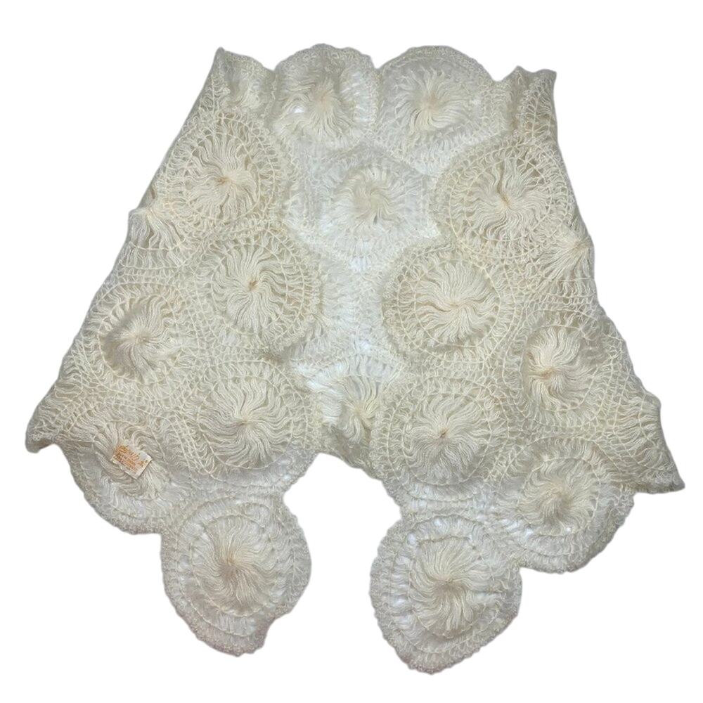 Glentex 100% Acrylic Hand-Made/Crochet/Knit Grandmacore Triangle Shawl